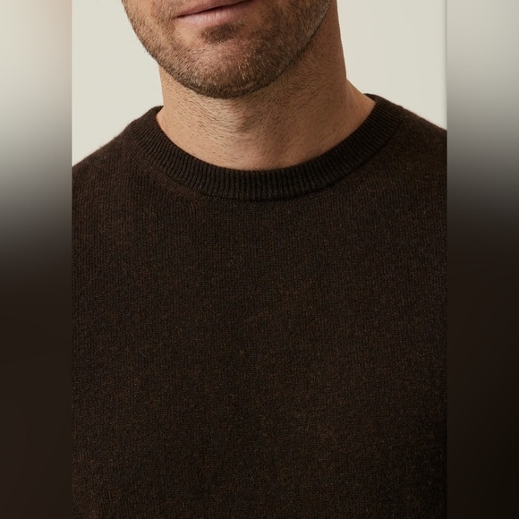 Jos. A Bank XL 100% Cashmere Crew Neck Sweater in Dark Chocolate Brown - Picture 3 of 7